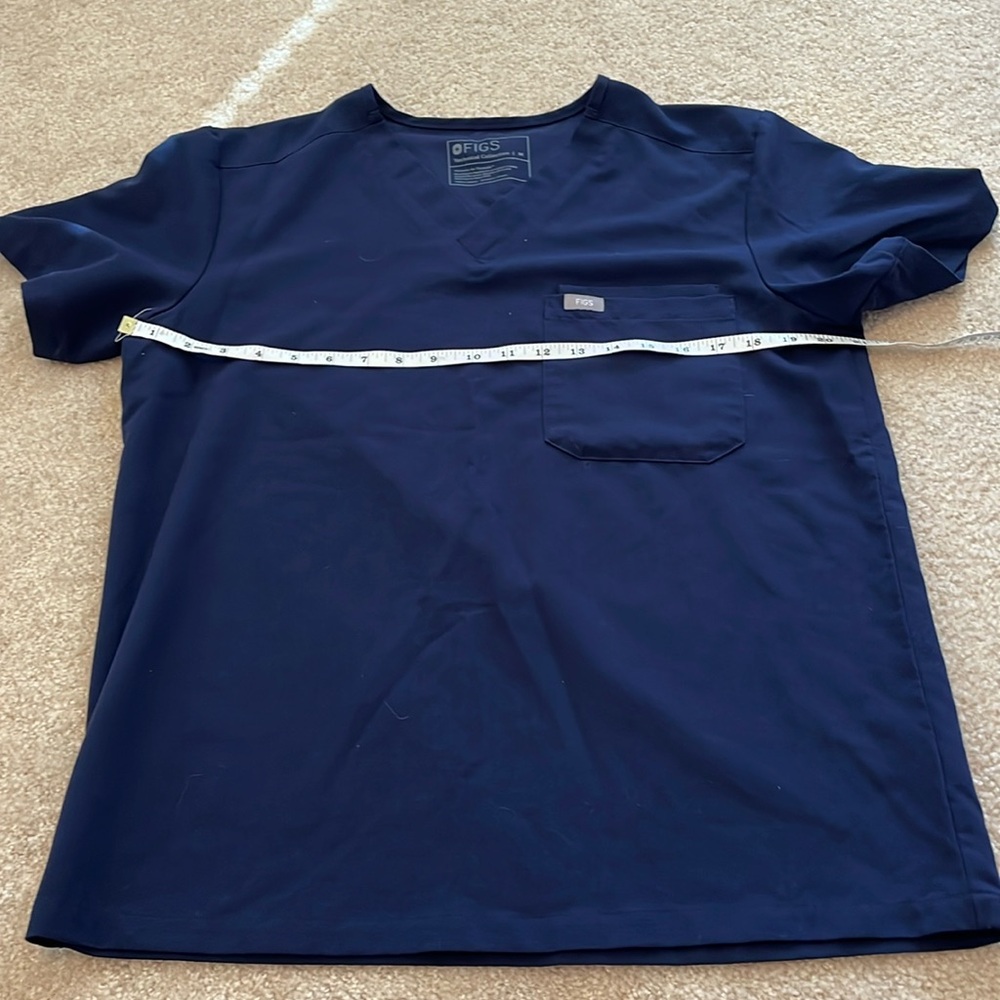 M fig top
